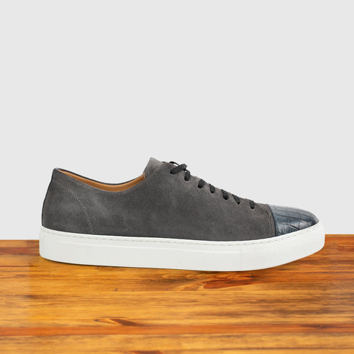 Q421 Crocodile and Velour Suede Sneaker – Calzoleria Toscana